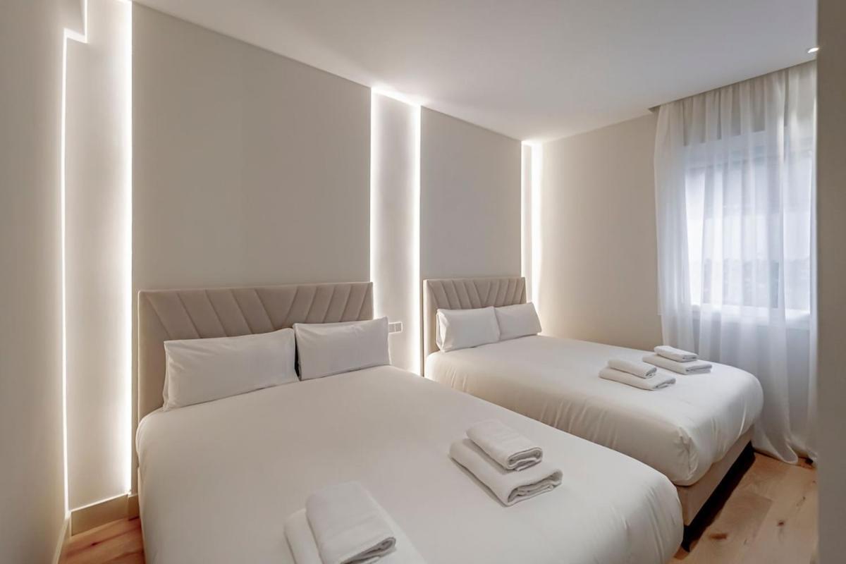 Stylish 5br Flat With Terrace Apartment Madrid