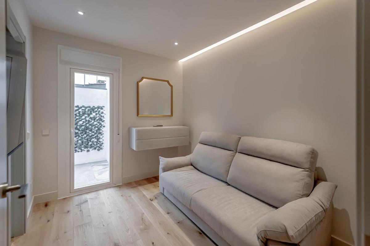 Apartment Stylish 5br Flat With Terrace *