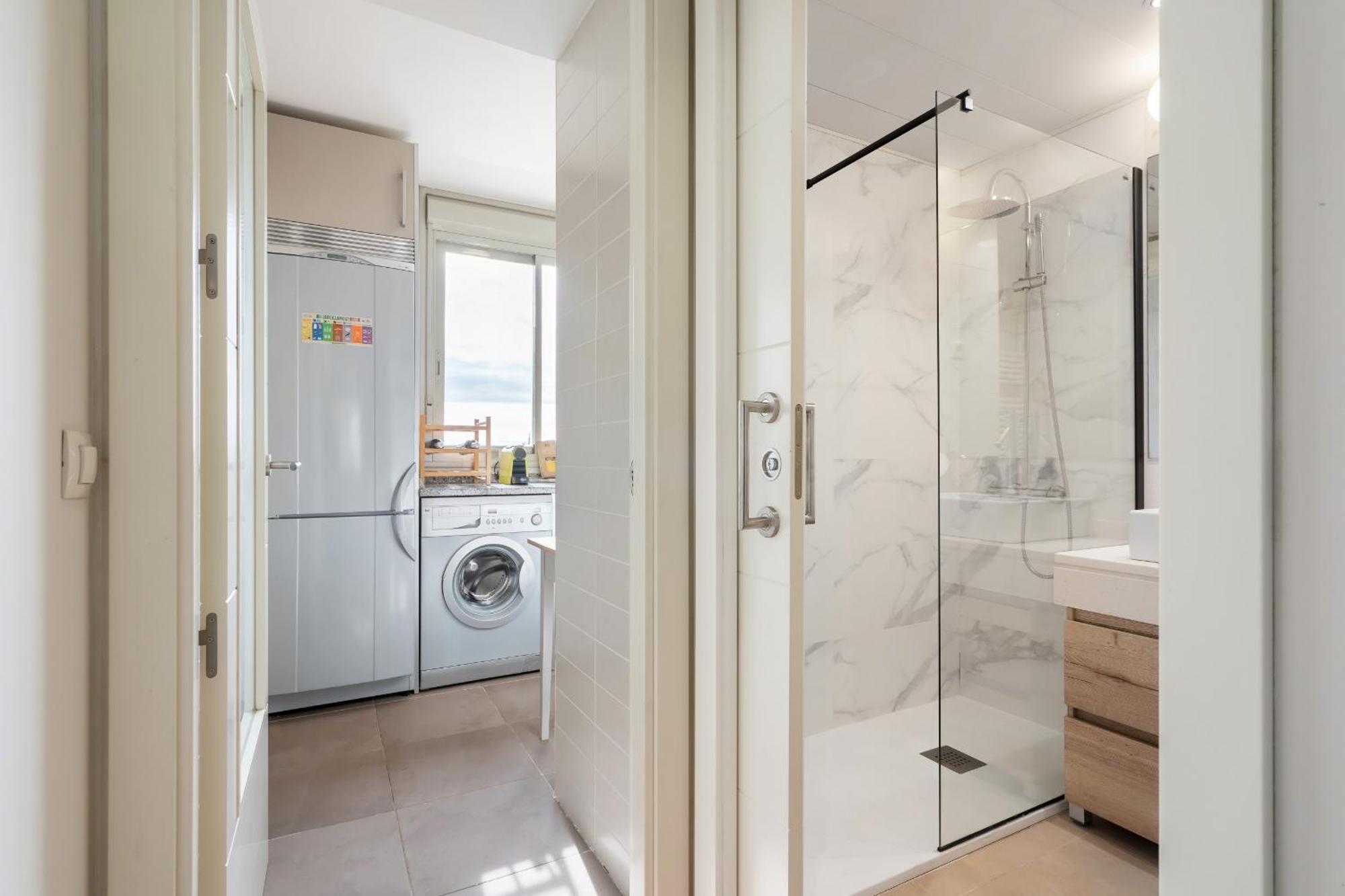 Apartamento Con Garaje En Ensanche De Vallecas *