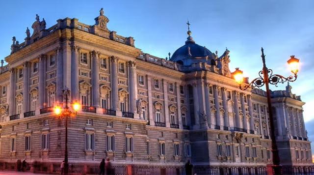 Plaza Mayor *