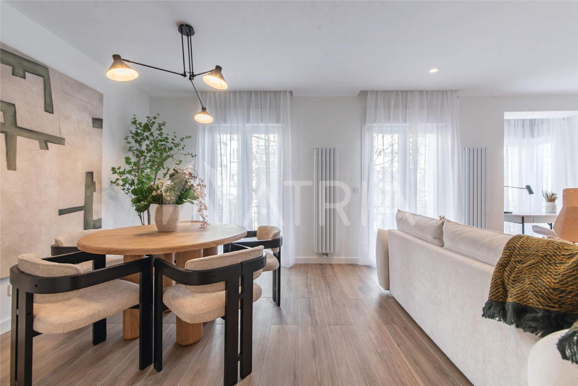 Apartment Jose Abascal 26 *