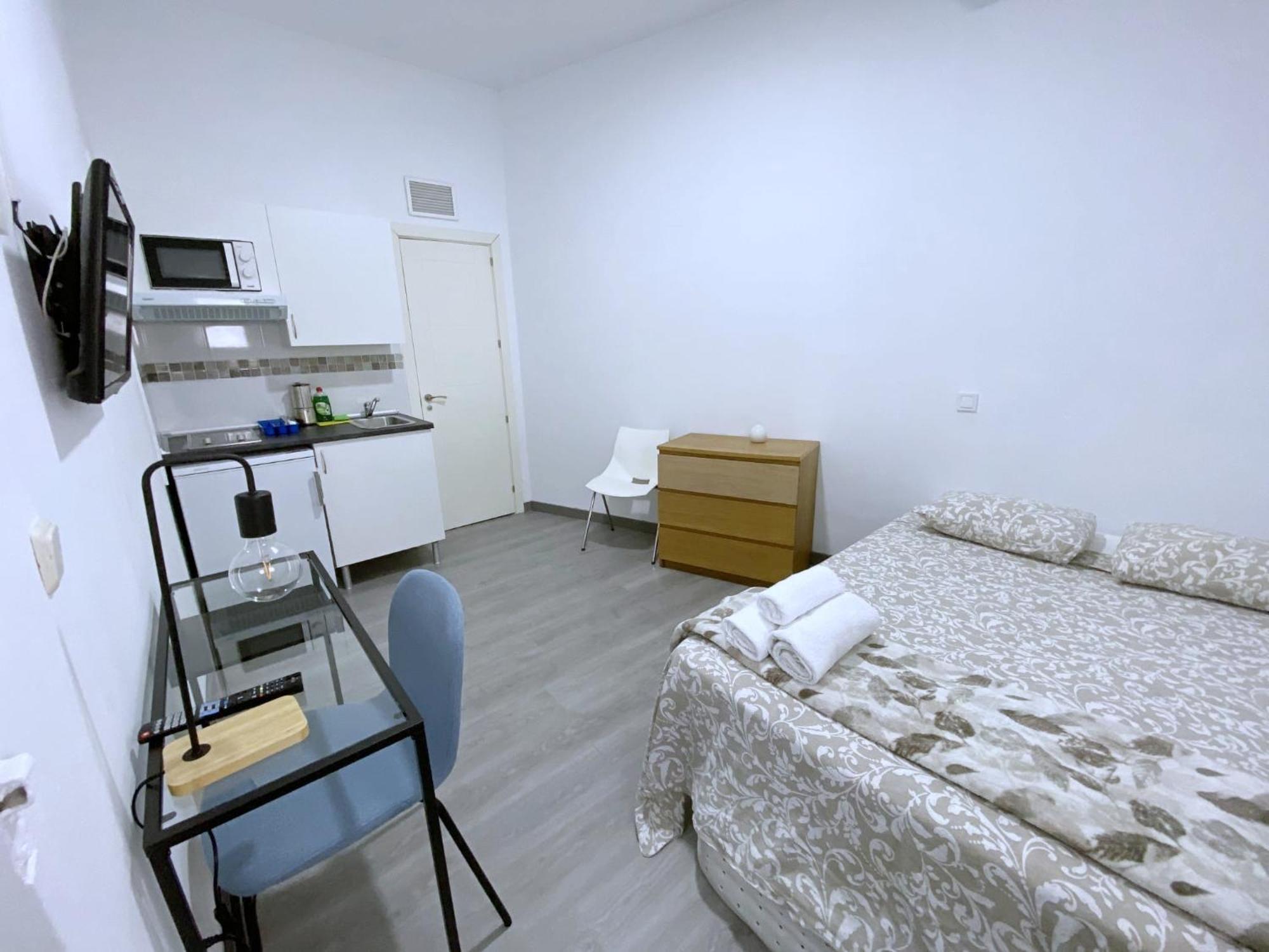 Travelstay Fuencarral Apartment *