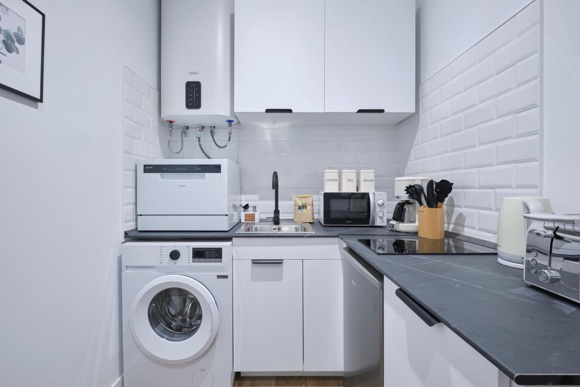 Lovely - Apartasuite Completo En Excelente Ubicacion En Madrid