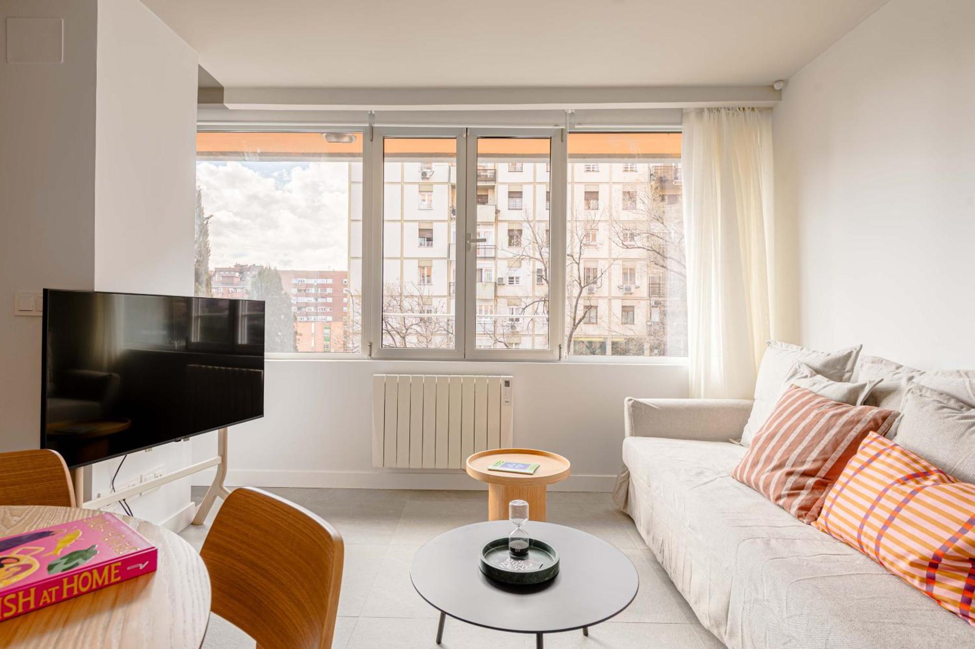 Moderno Y Luminoso Piso Cerca Al Paque Del Retiro Apartment
