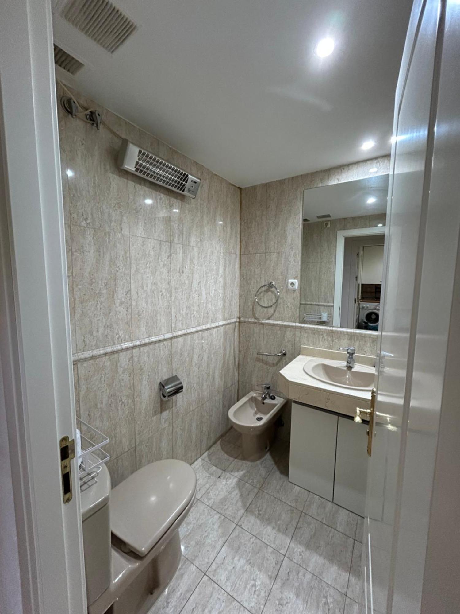 Apartment Completo Tranquilo 2 Cerca Del Estadio Metropolitano De Ifema Recinto Ferial Y Del Aeropuerto De *