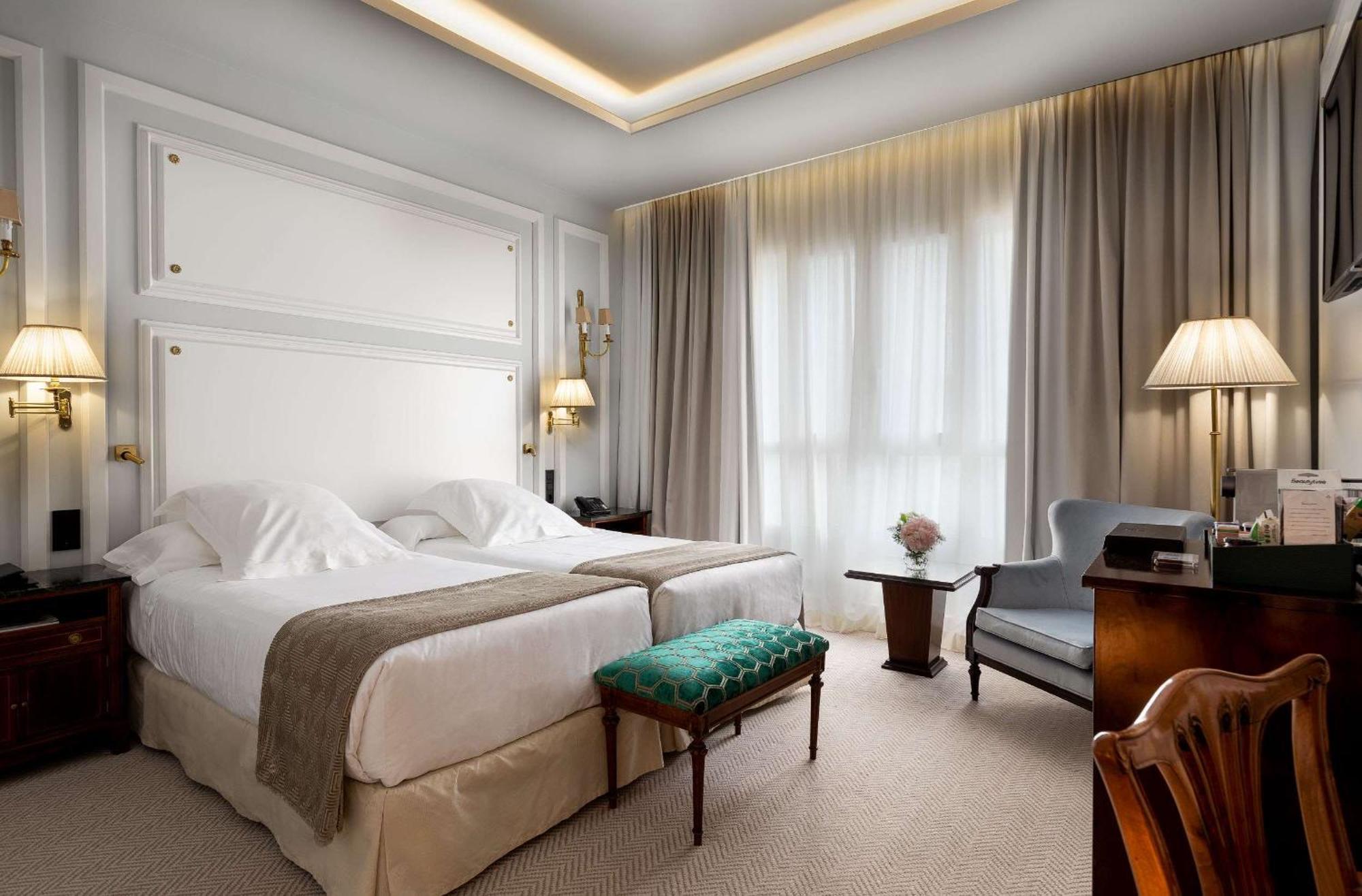 Hotel Wellington &