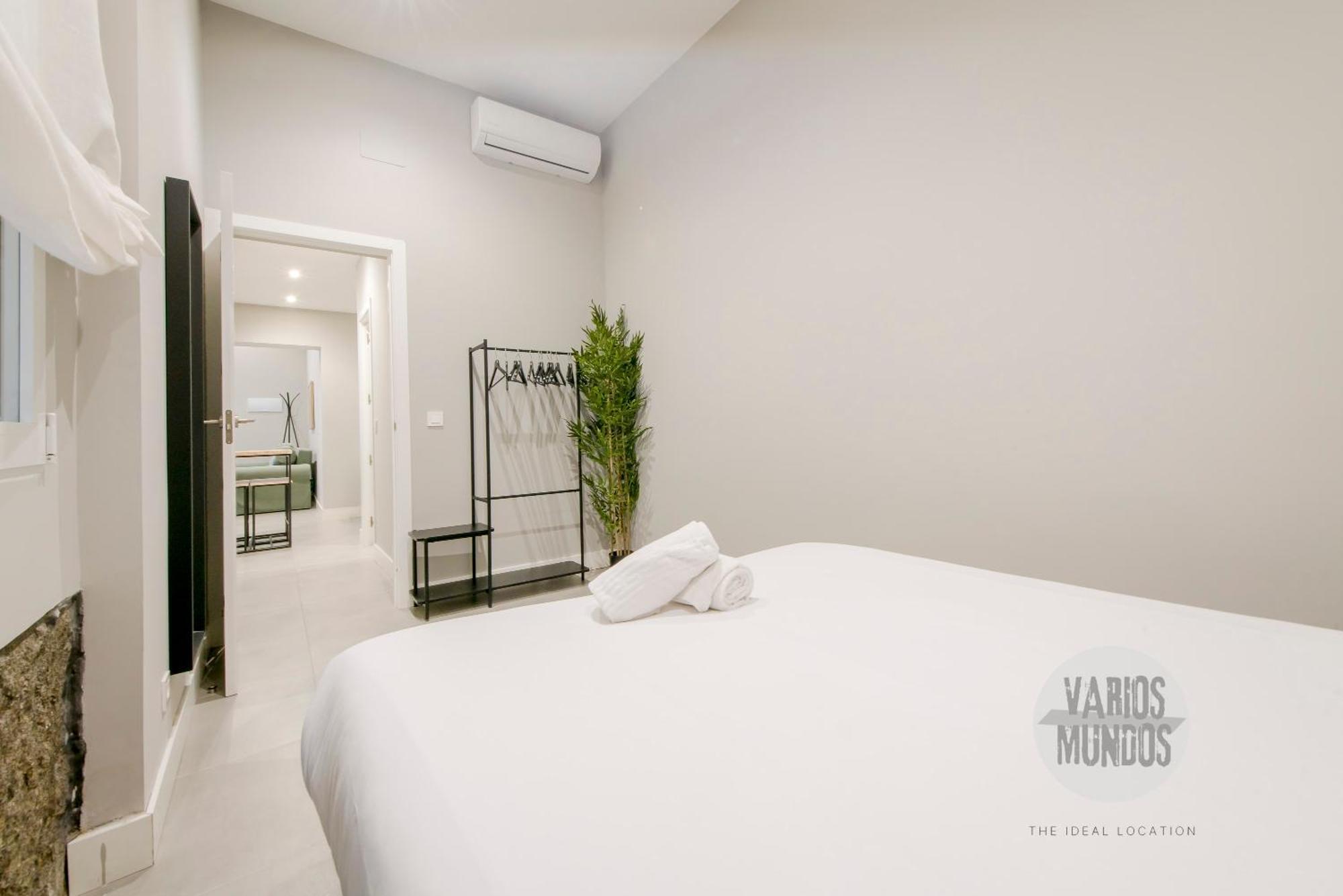 Letras A Tus Pies 7 En San Pedro 26 Gl Apartment Madrid