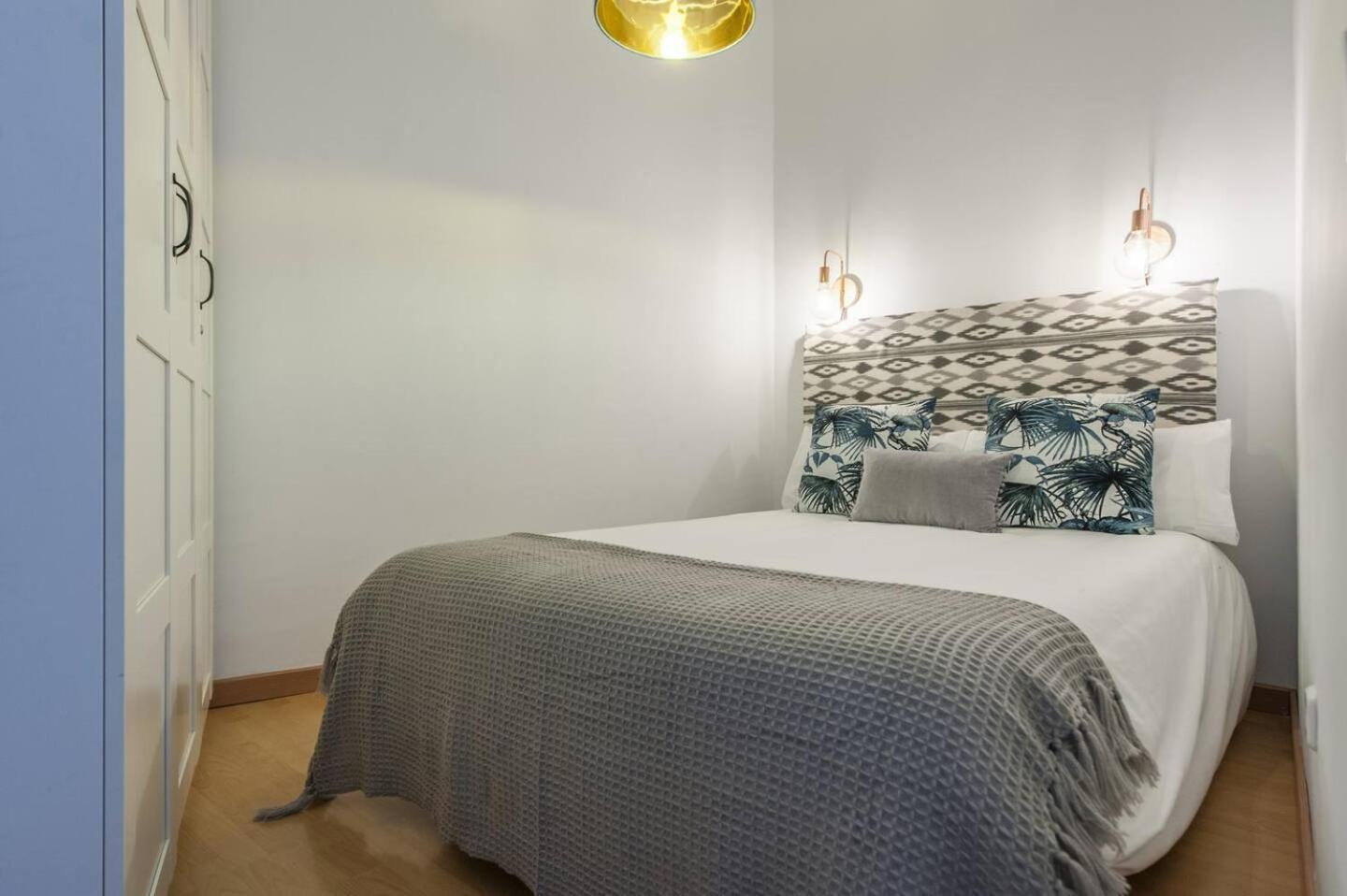 De Austrias - Your Refuge In La Latiina Apartment