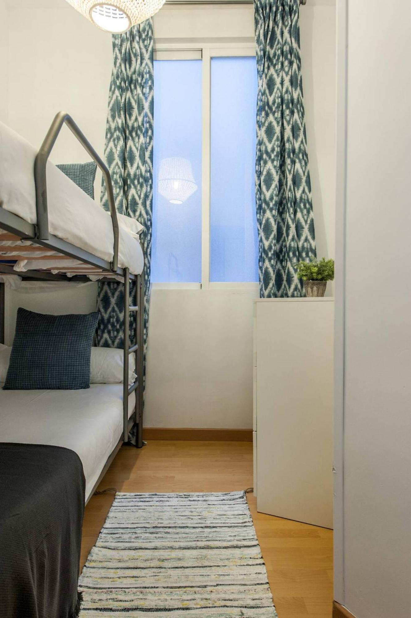 De Austrias - Your Refuge In La Latiina Apartment