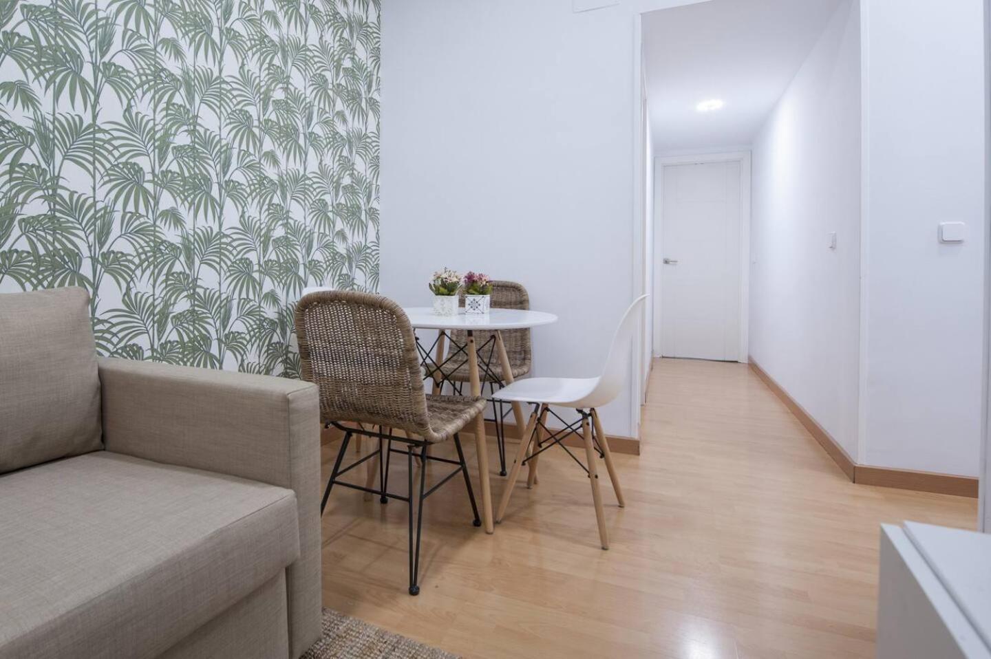 Apartment De Austrias - Your Refuge In La Latiina