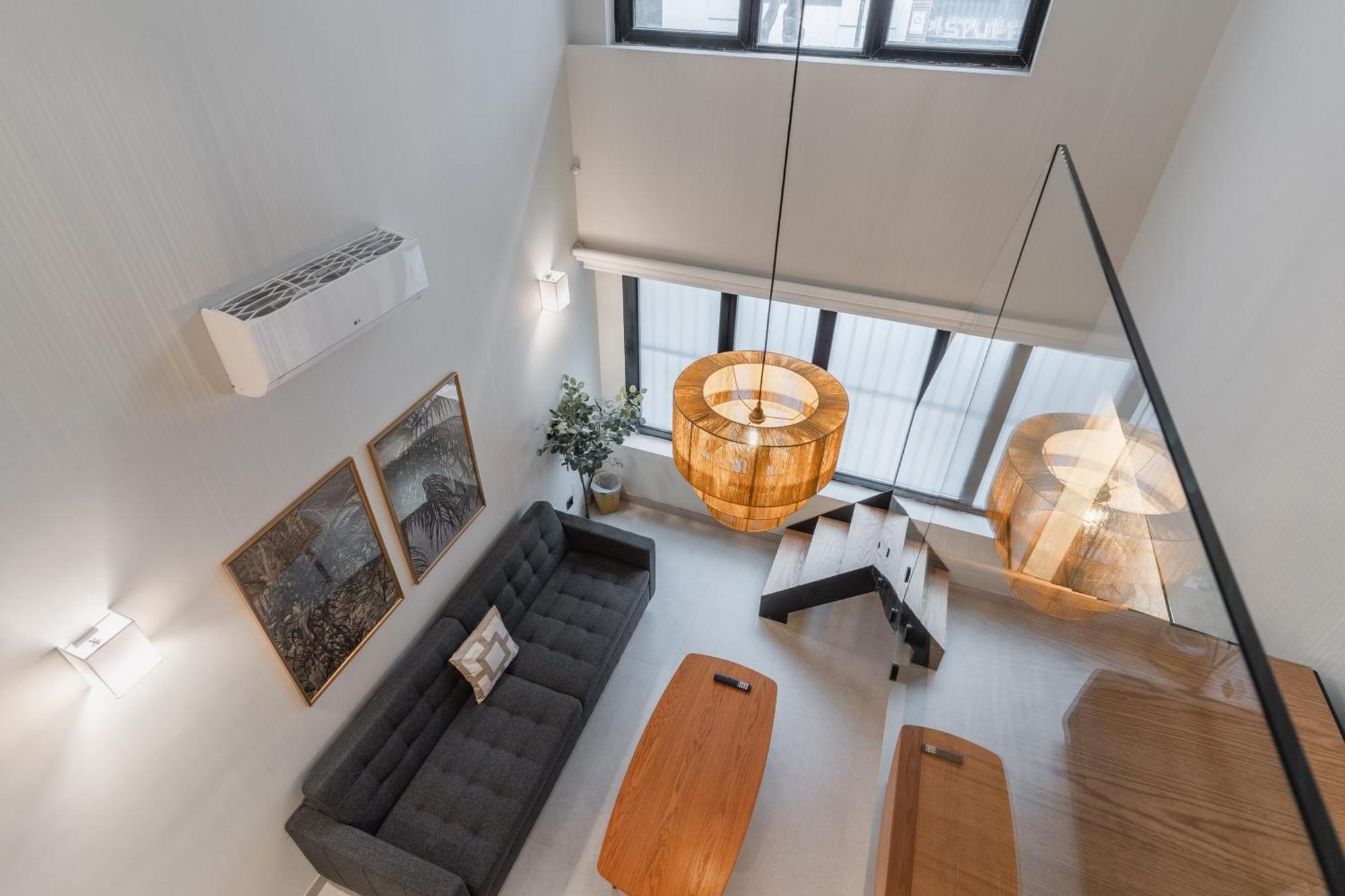 Laurel-mintystay Apartment
