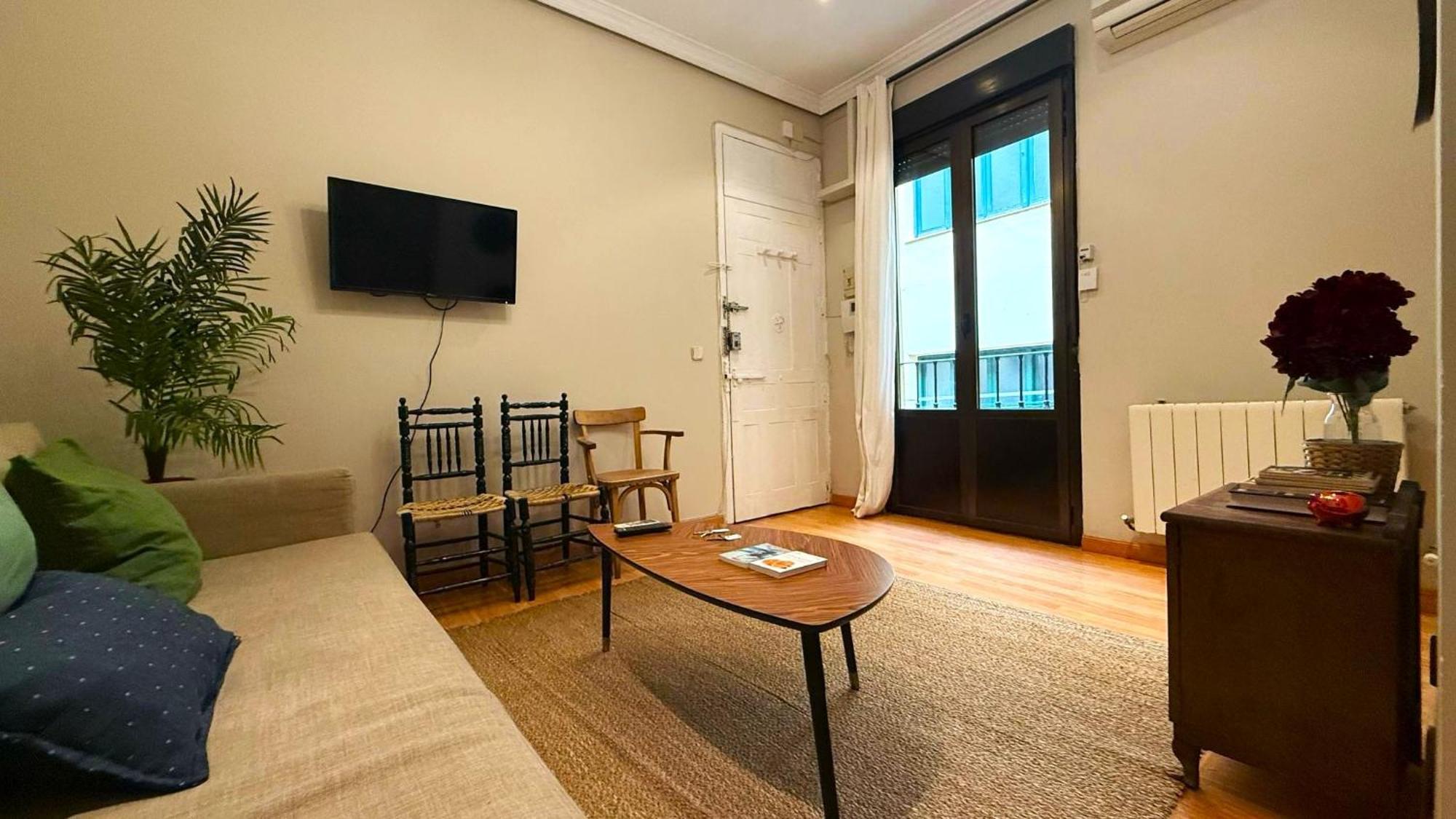 Apartment Charming Close To Royal Palace - Rolland Madrid