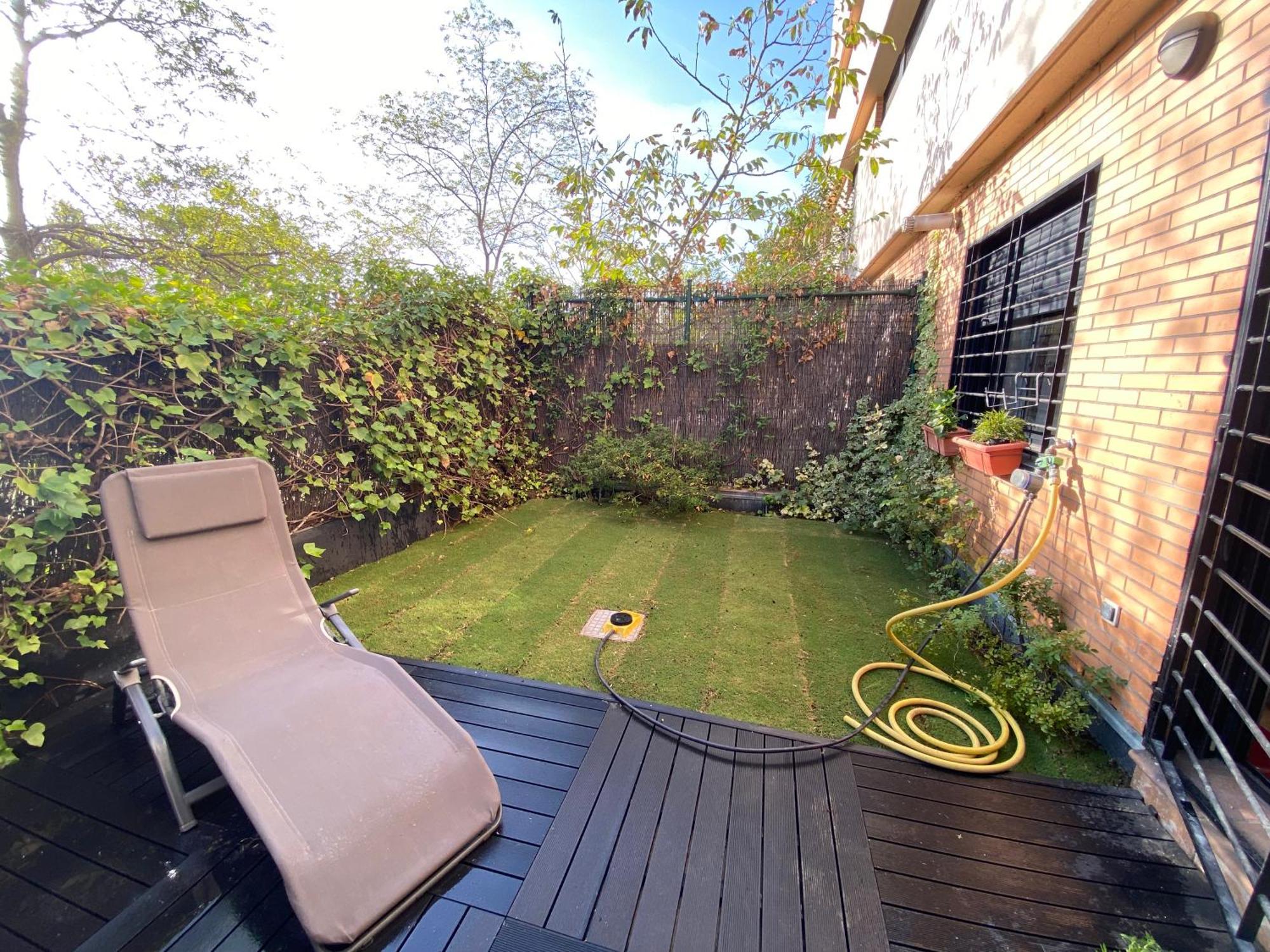 Apartamento-estudio Con Jardin Privado * Madrid