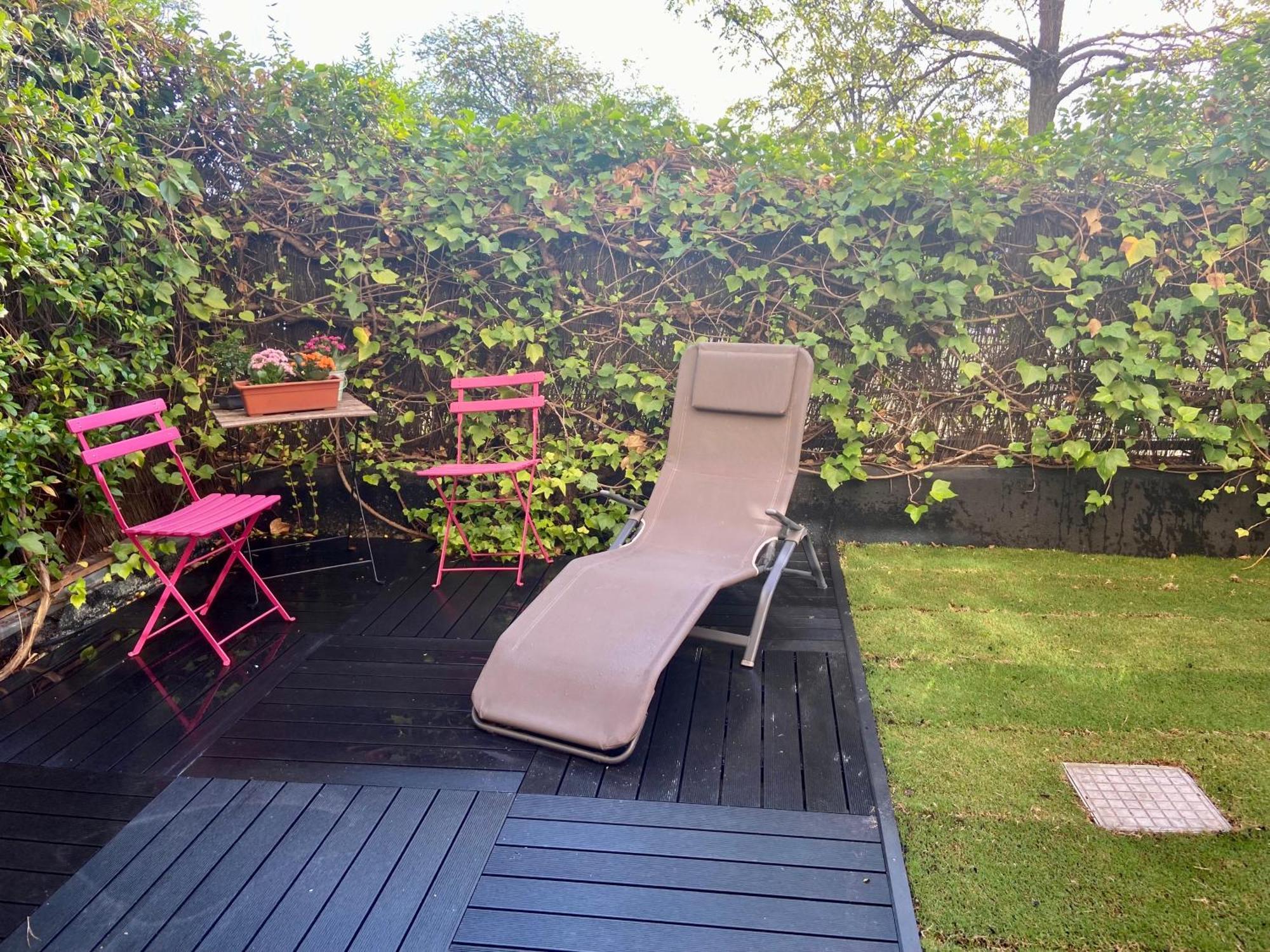 Apartamento-estudio Con Jardin Privado Apartment *