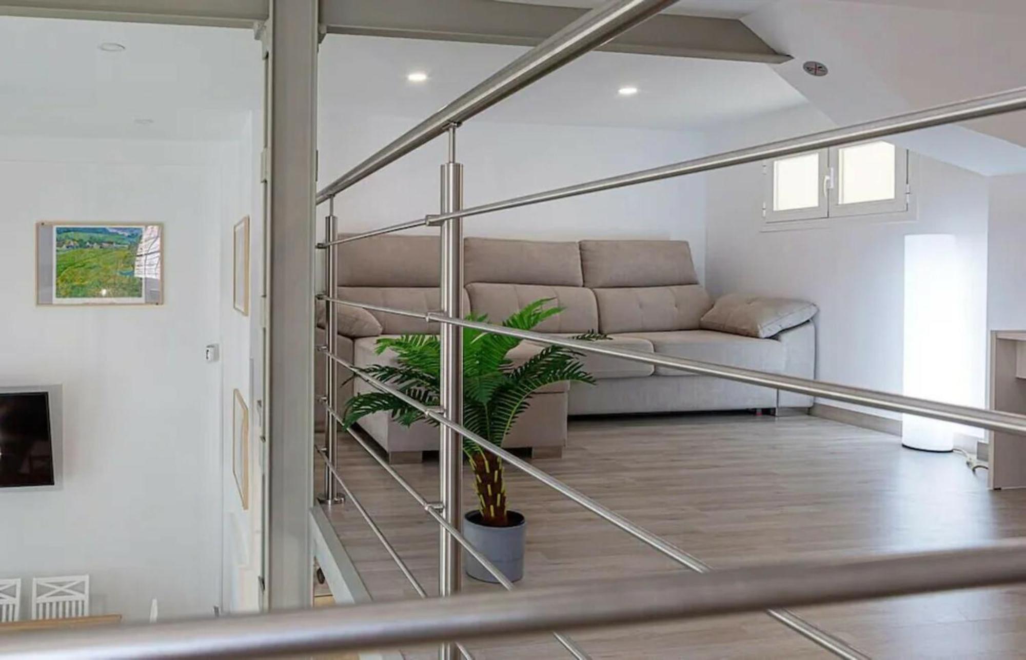 2bedroom Duplex In Hortaleza Near Metro * Madrid