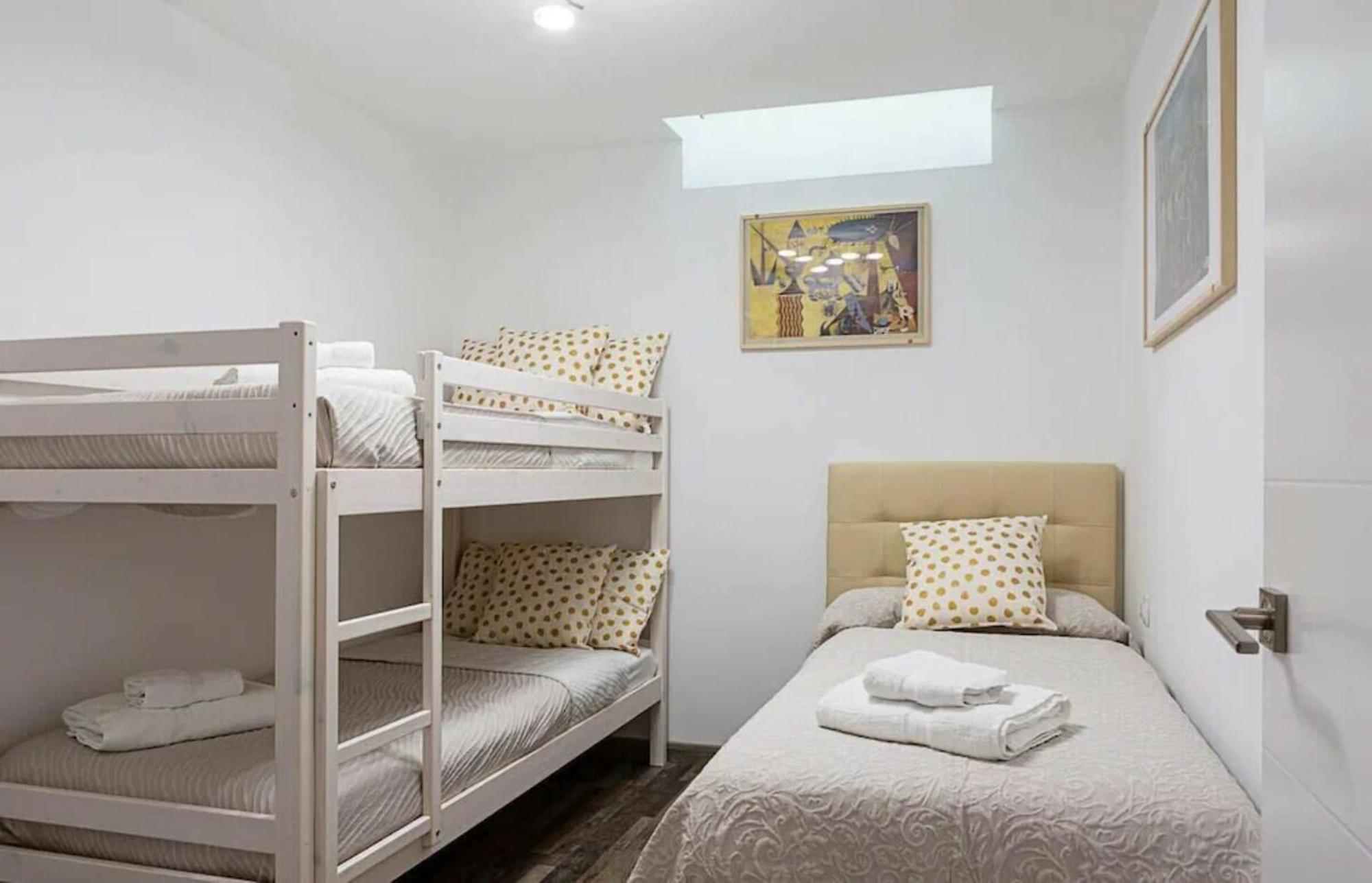 Apartment 2bedroom Duplex In Hortaleza Near Metro Madrid