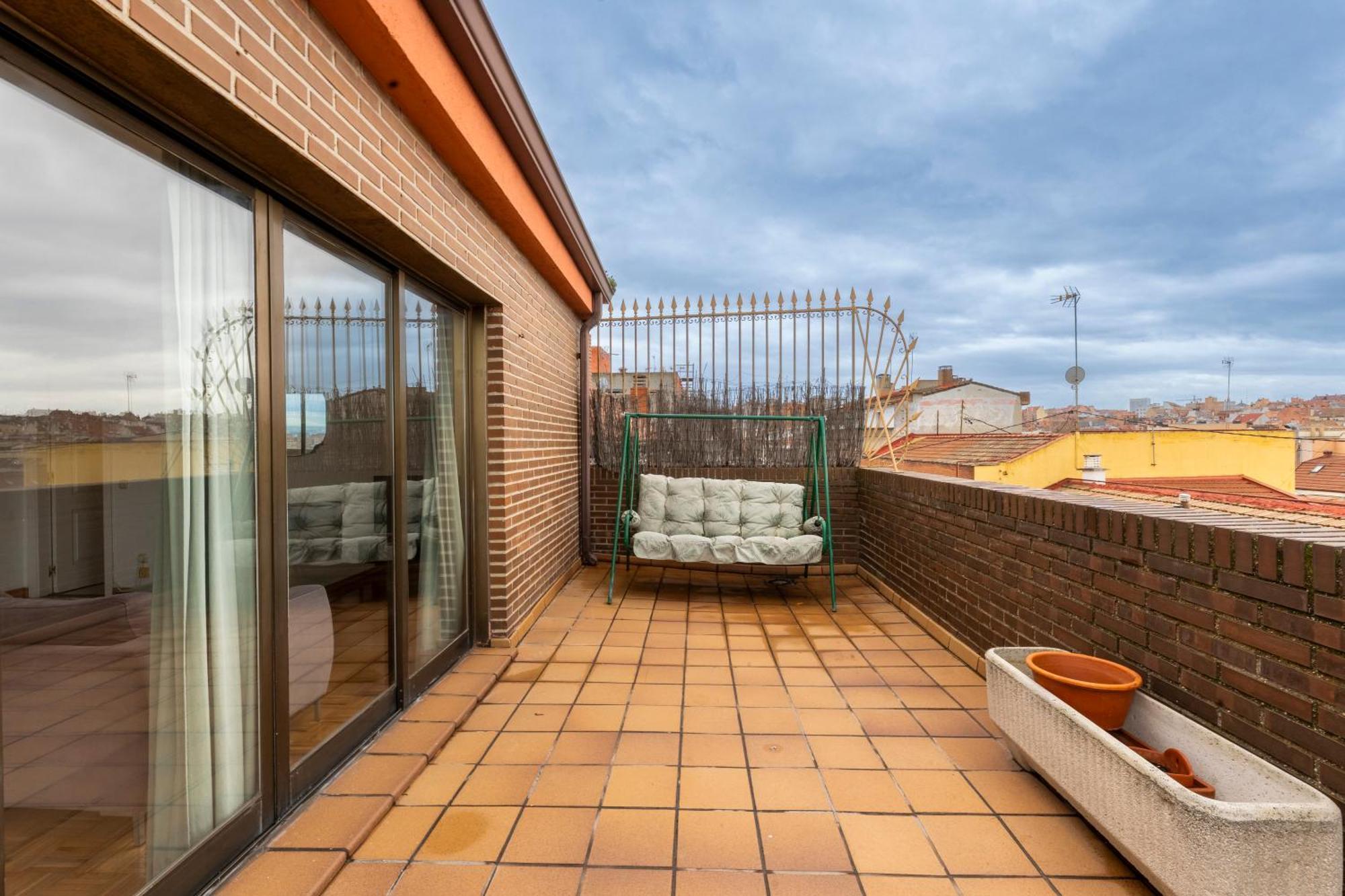 Duplex Centrico Atico Temporal Con Espectaculares Vistas Pat132 Madrid