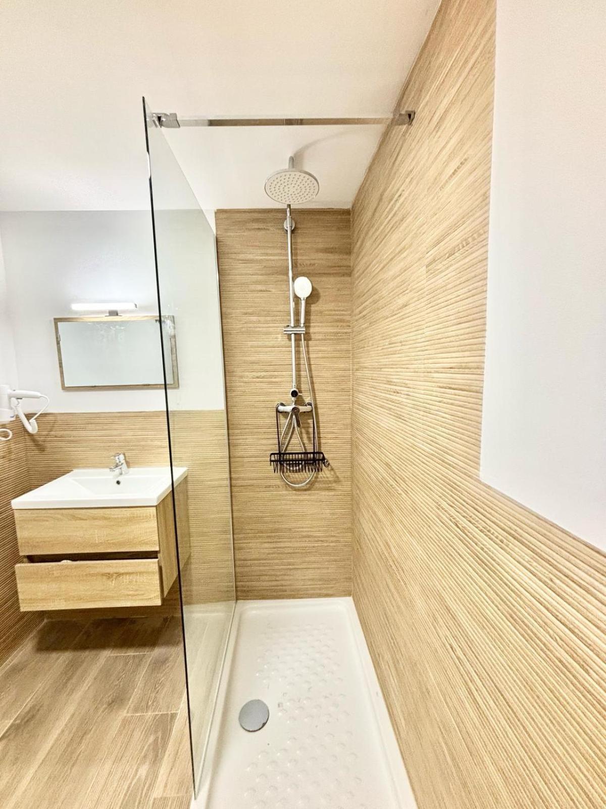 Apartment Amch Renfe Asamblea De 01