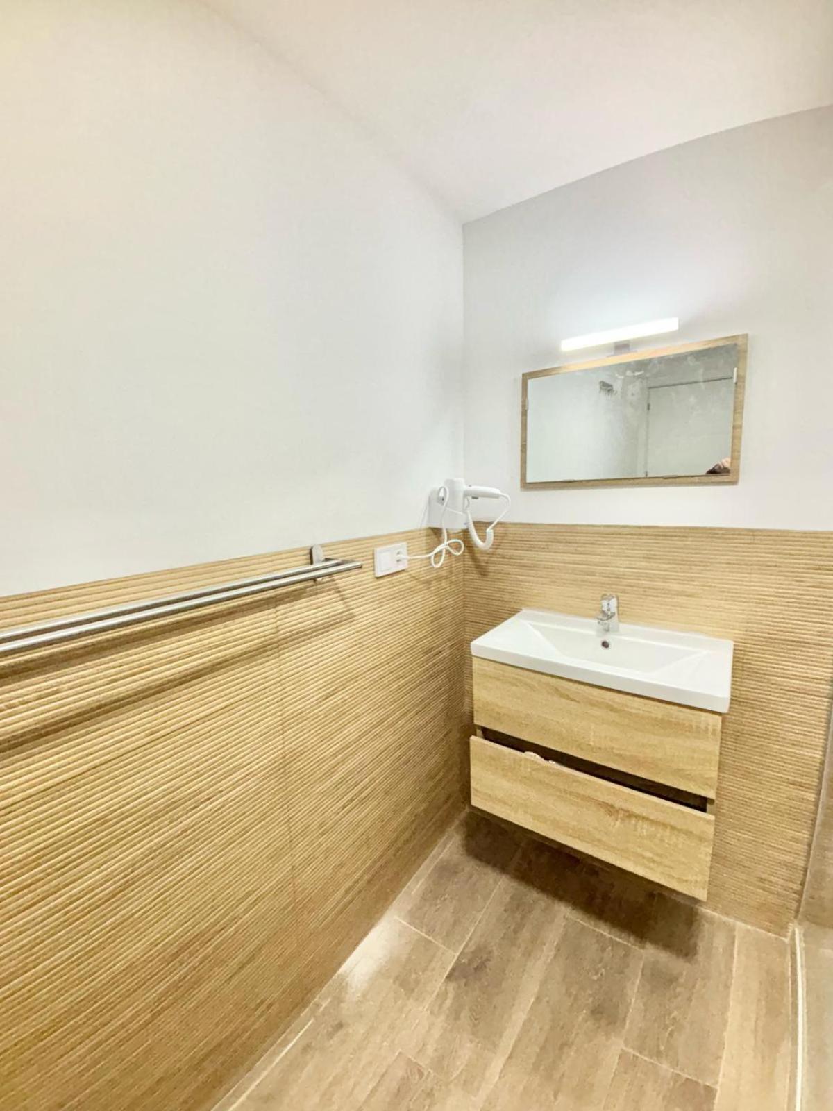 Amch Renfe Asamblea De 01 Apartment *
