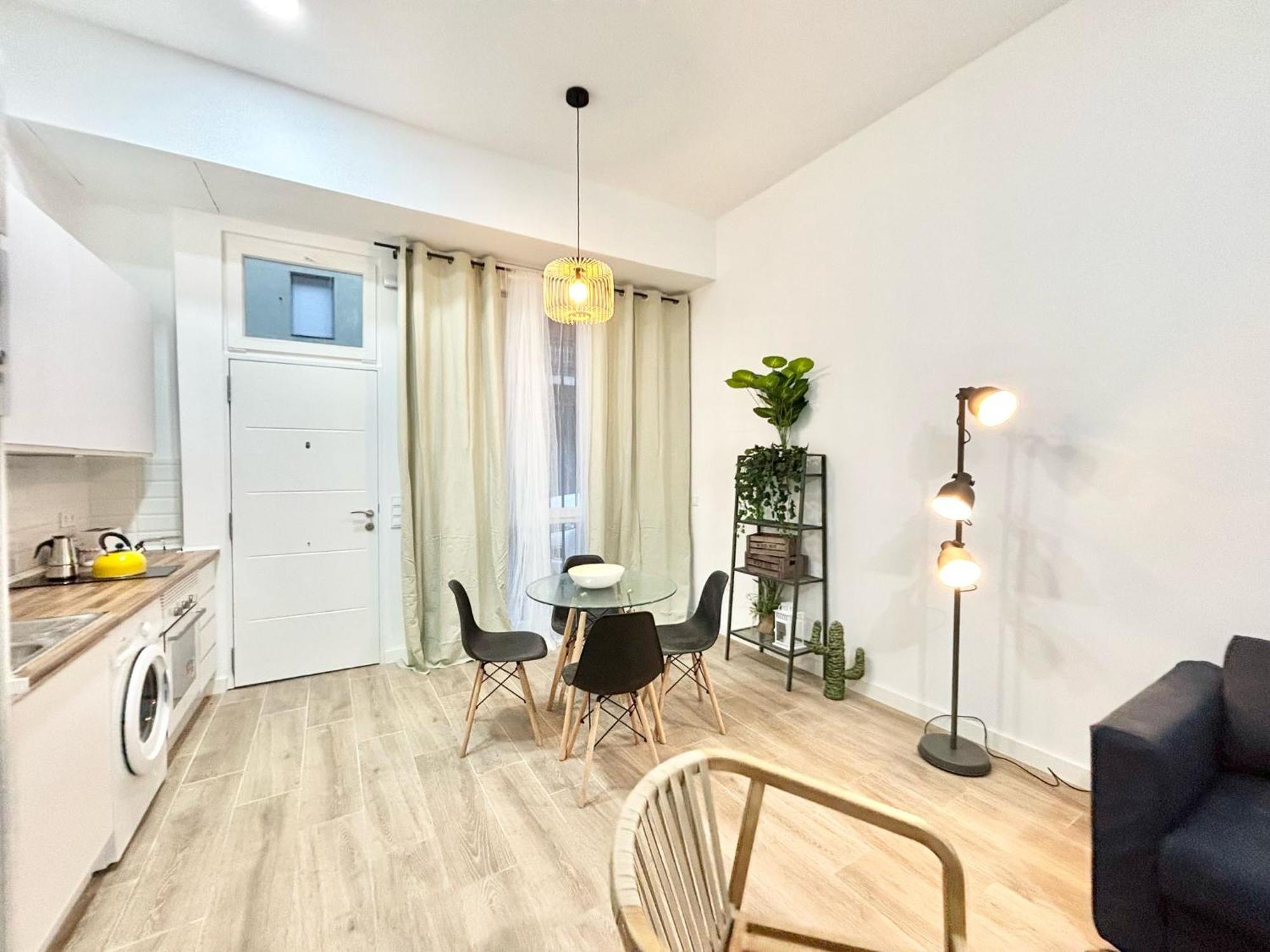 Apartment Amch Renfe Asamblea De 01