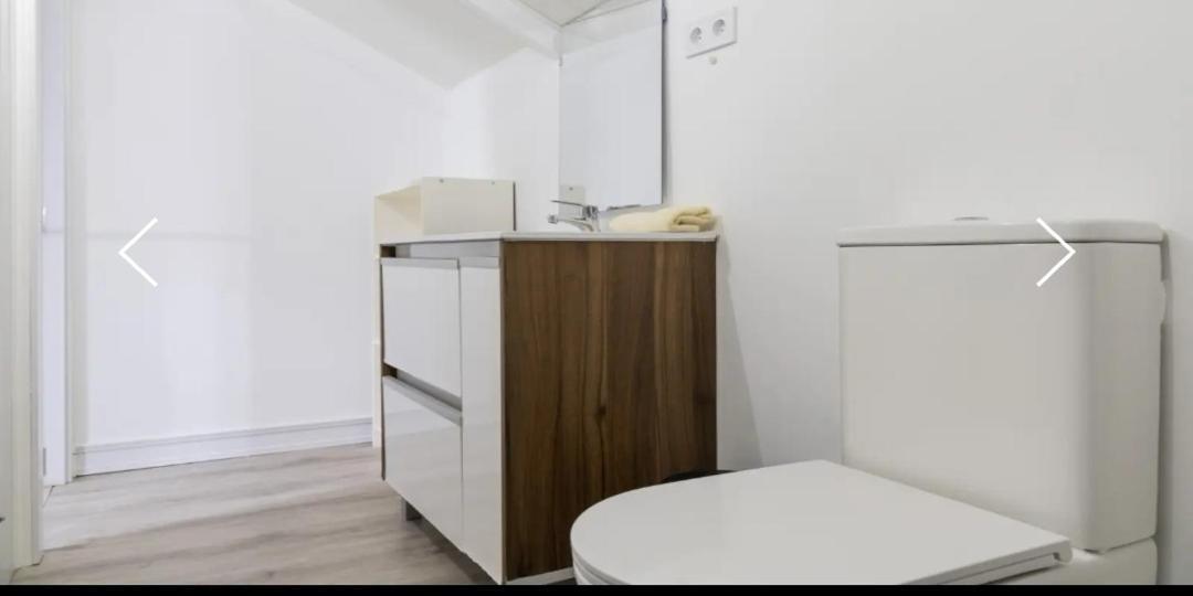 Guest house Casa Compartida Por Paulinas Madrid