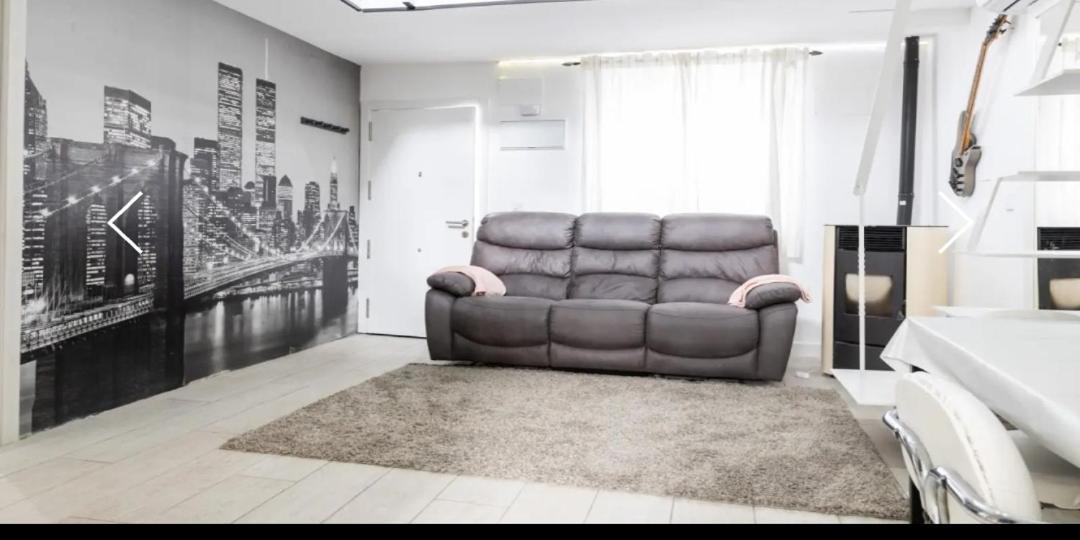 Casa Compartida Por Paulinas Guest house Madrid