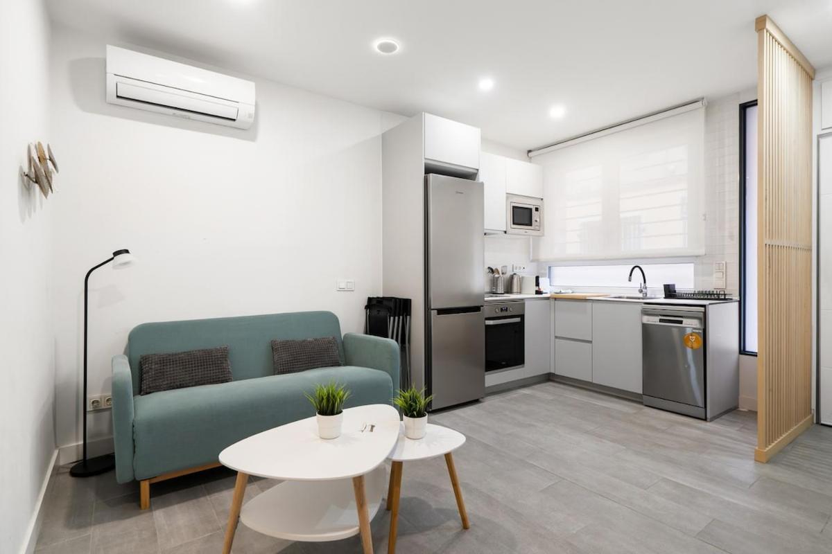 Apartment Cozy 2a In Ciudad Lineal For 4 Pax - Zigia A