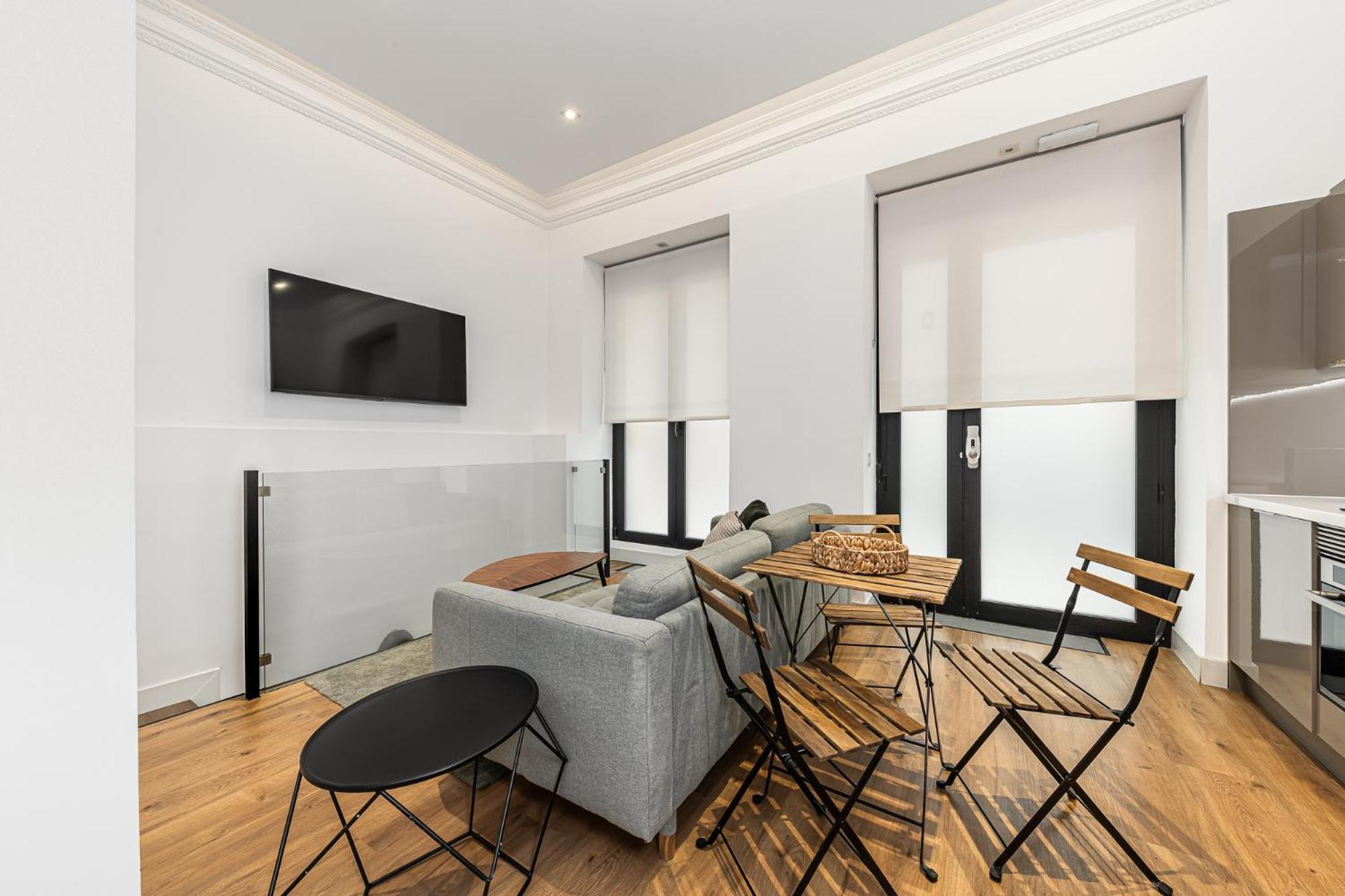 Apartment Waou Essence I Anton Martin *