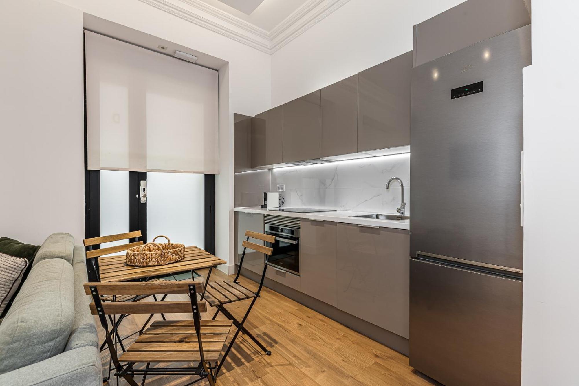 Apartment Waou Essence I Anton Martin
