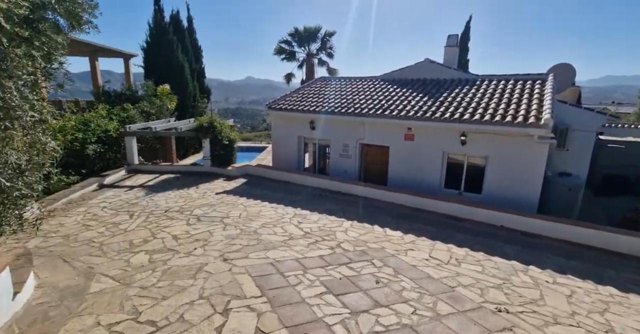 Leon De Ebano * El Cerro