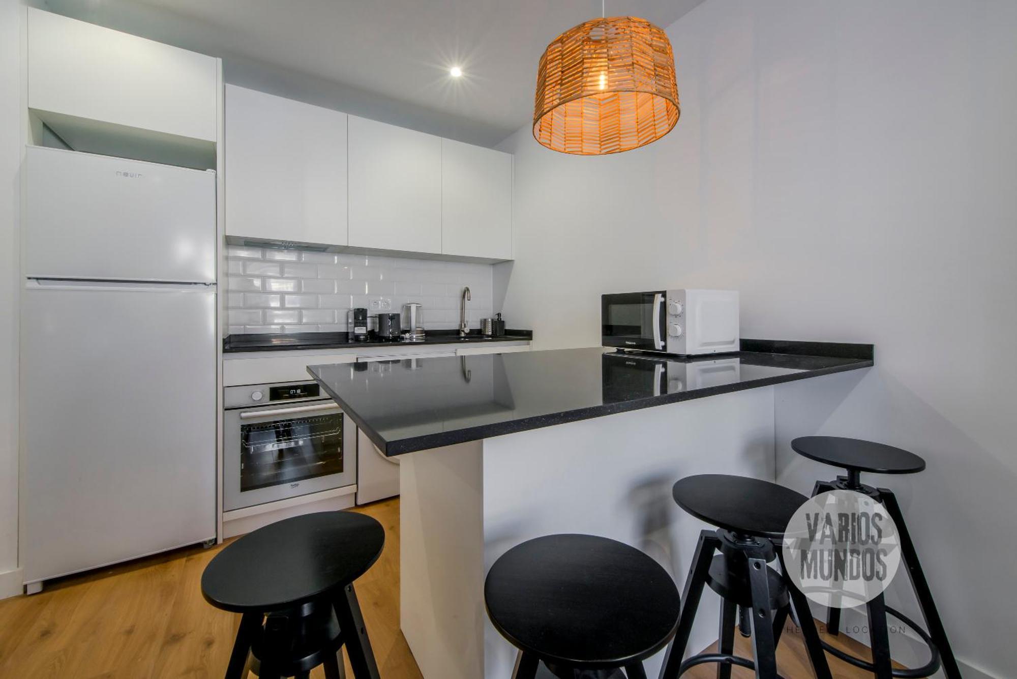 Elegancia Con Parking 4, Vive La Latina * Madrid