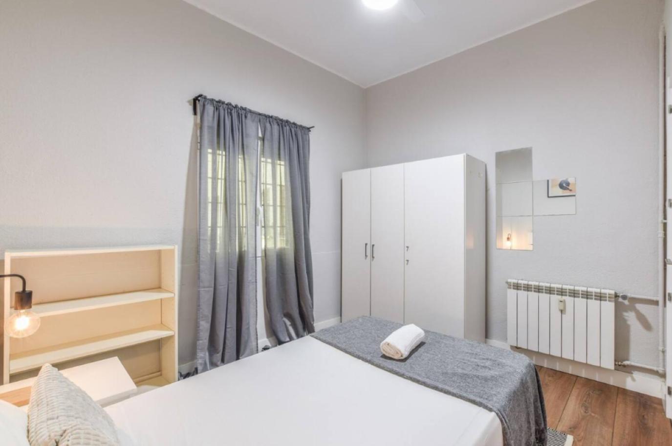 Charming Overlooking Plaza Mayor Apartment Madrid