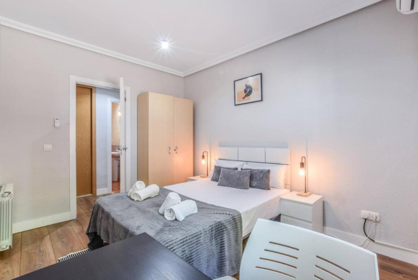 Charming Overlooking Plaza Mayor Apartment