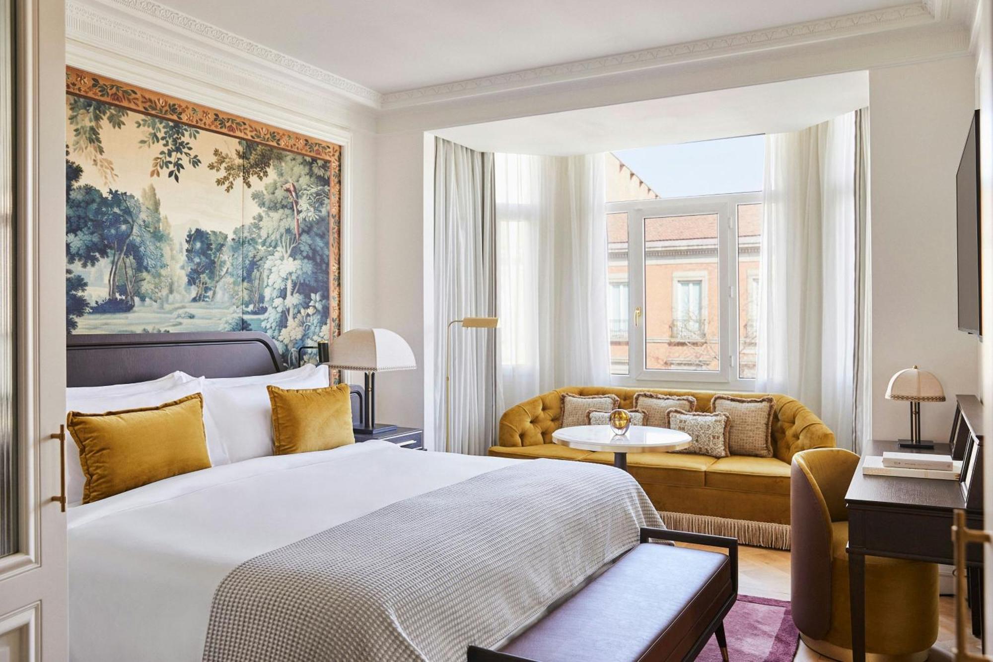 The Palace, A Luxury Collection Hotel, 5*