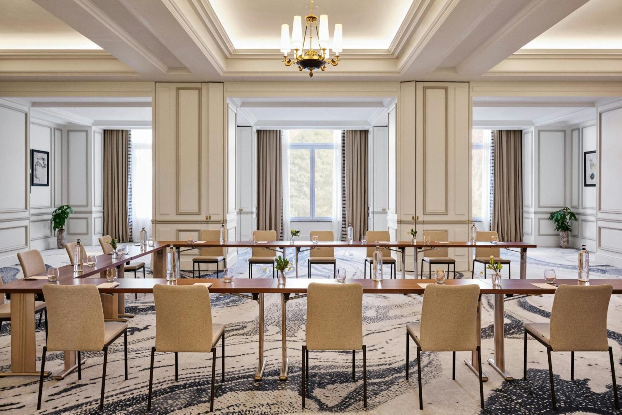 Hotel The Palace, A Luxury Collection Hotel,