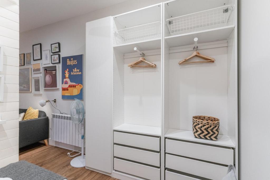 Cozy Renovated -1bd 1bath -anton Martin * Madrid
