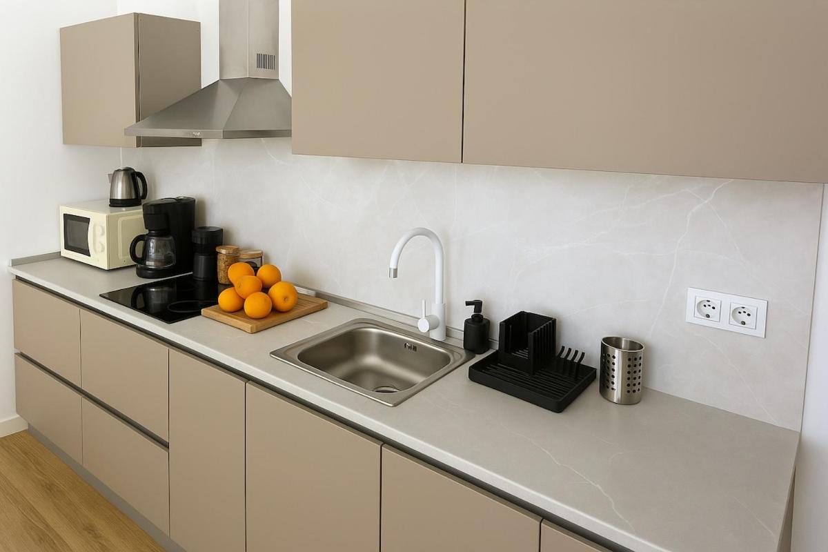 Beautiful In Puente De Vallecas - Atocha Apartment