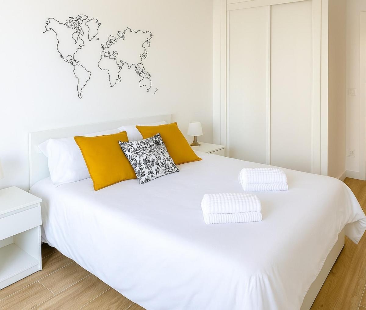 Beautiful In Puente De Vallecas - Atocha Apartment *