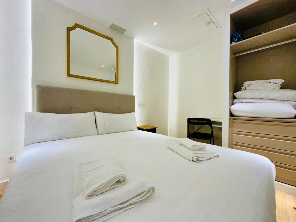 Apartment Cb10 - Stylish Modern Apartment- 5-minute Walk To Gran Via