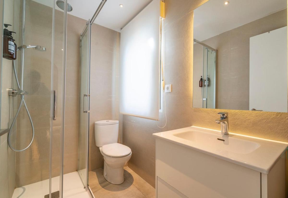 Lejlighed Cb10 - Stylish Modern Apartment- 5-minute Walk To Gran Via *