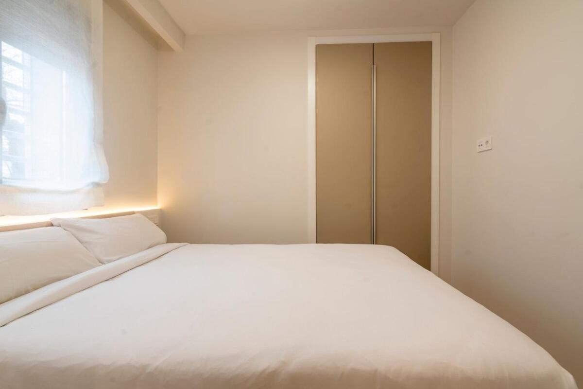 Apartment F132 Brand New Design - Feria *