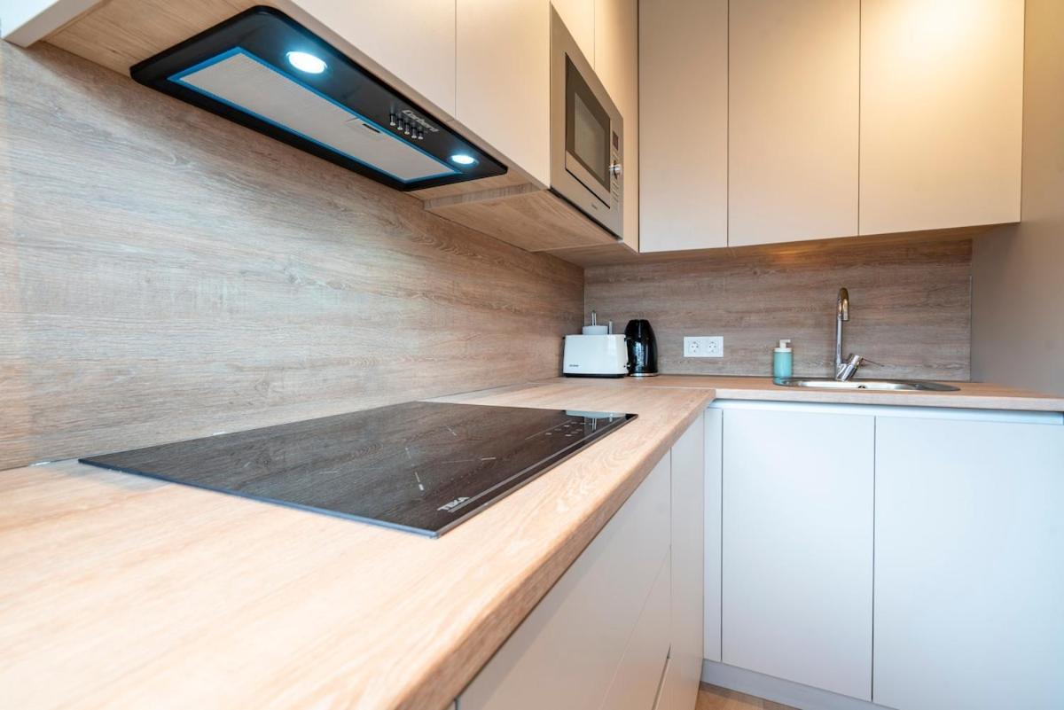 Apartment F132 Brand New Design - Feria *