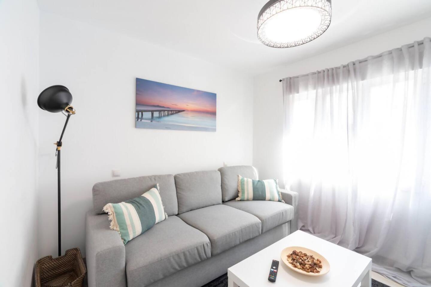 Market Martinez De La Riva III Apartment