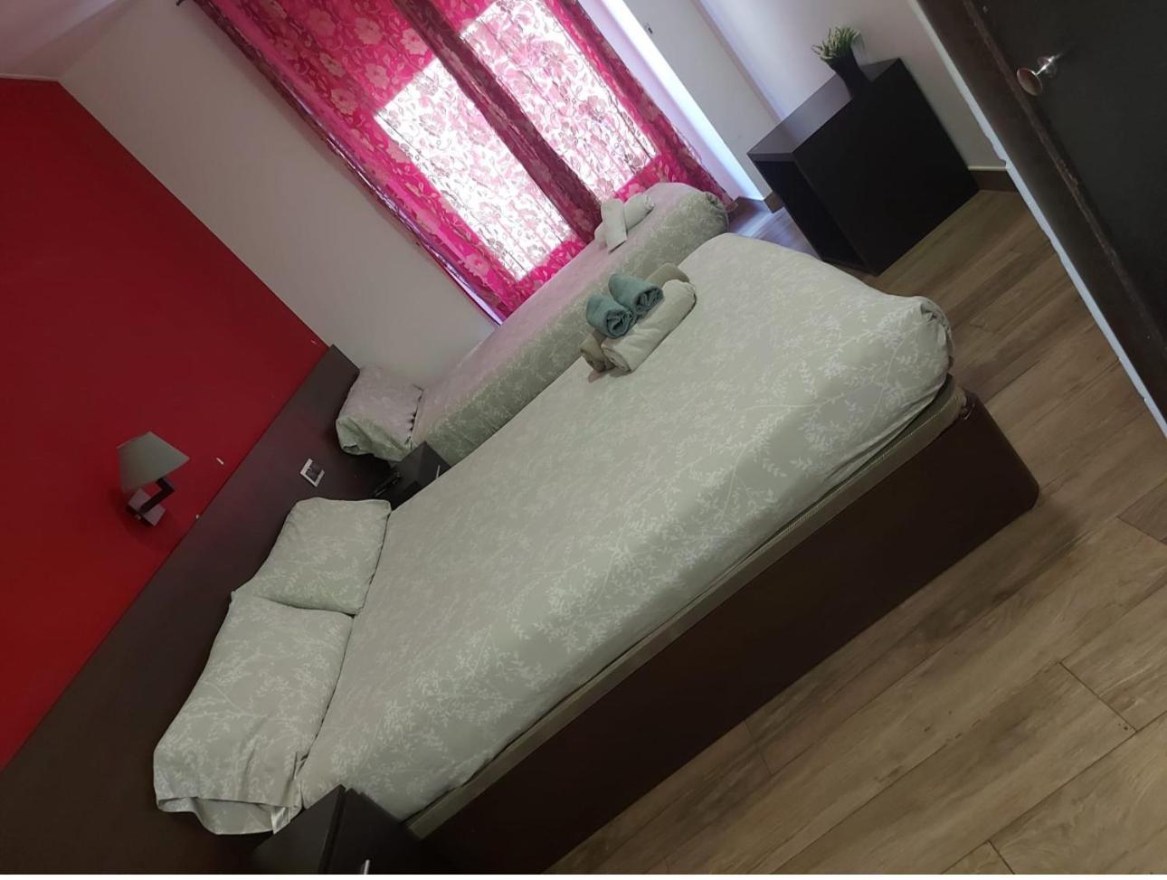 Corazon De 2 Guest house Madrid