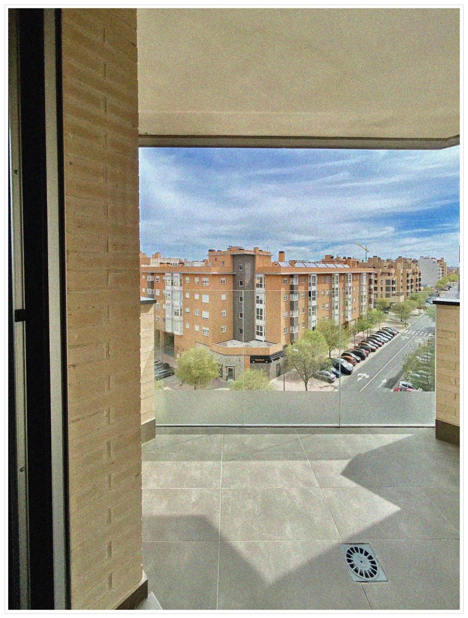Piso En Alquiler Con Estupendas Vistas