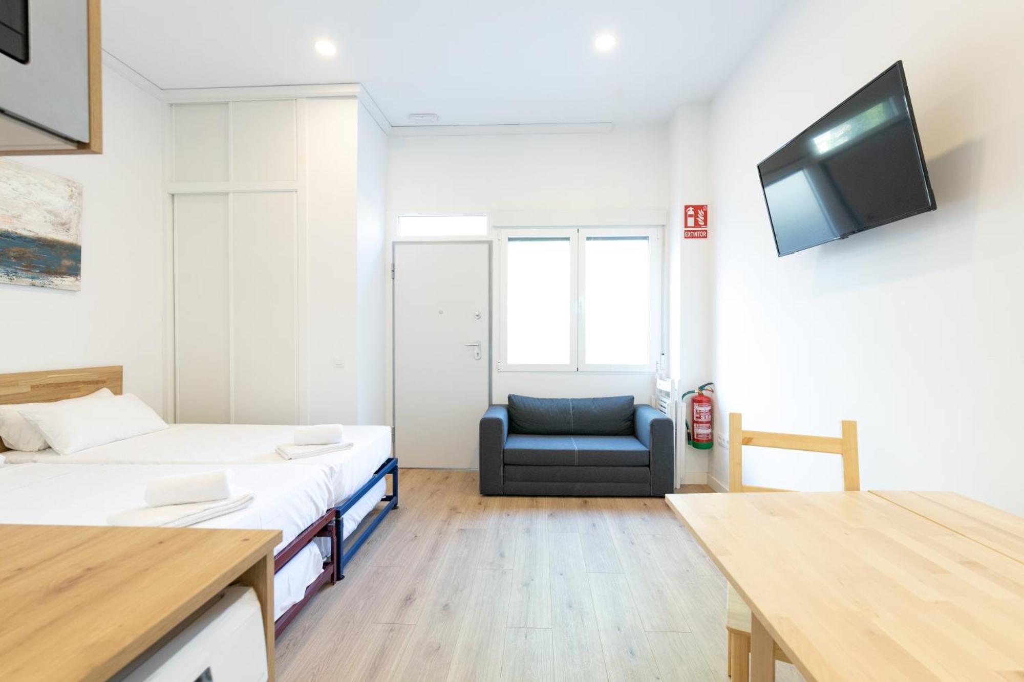 Caribe 2 Apartment Madrid
