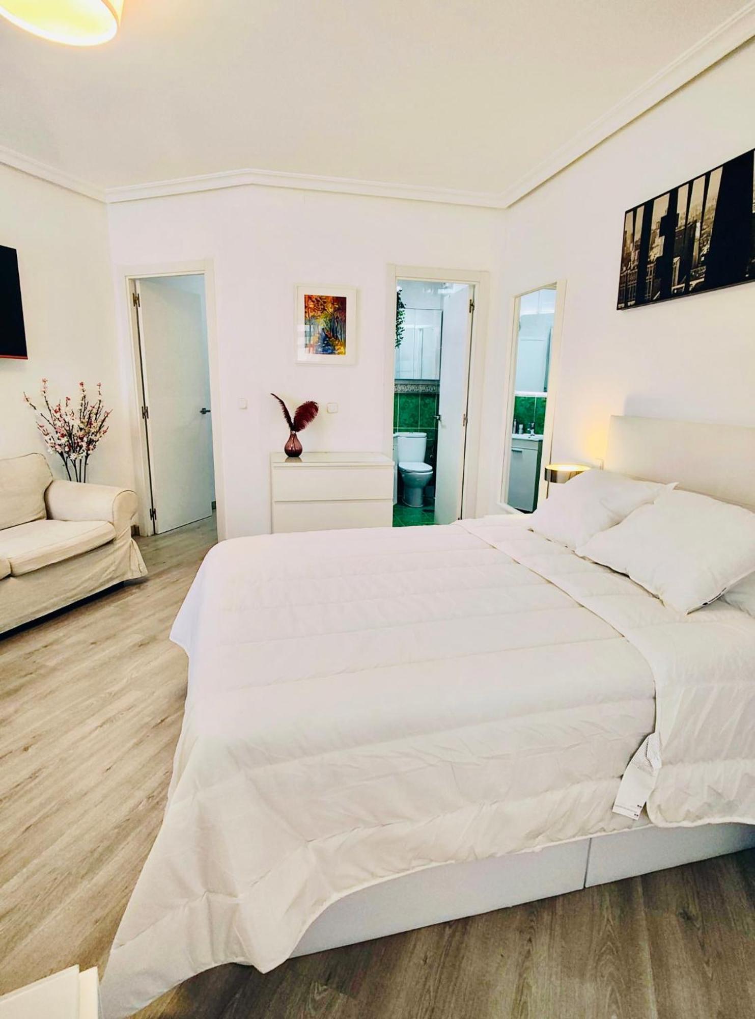 Centro En Gran Via - Callao - Sol Apartment *