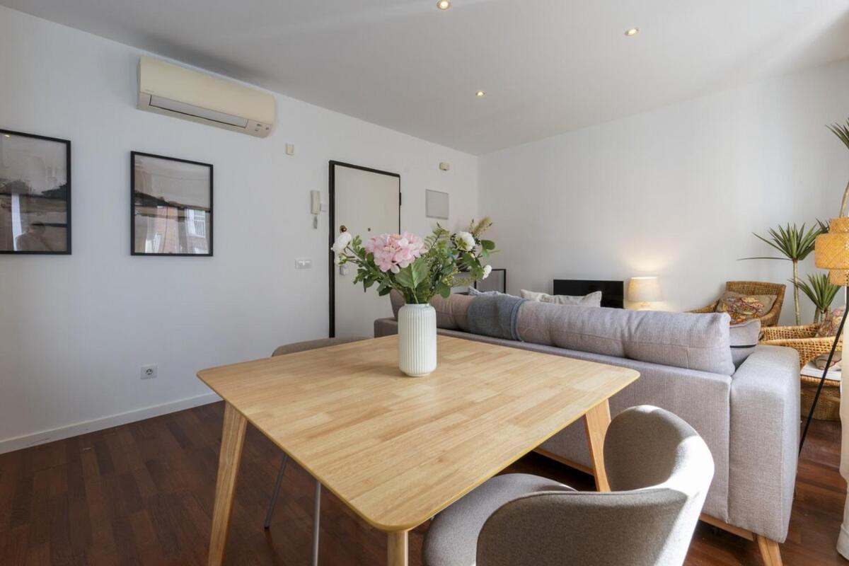 Apartment For Acogedor De 1 Temporal Mal72b *
