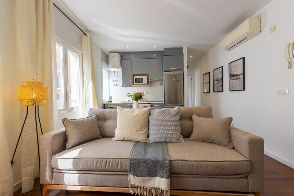 Apartment For Acogedor De 1 Temporal Mal72b