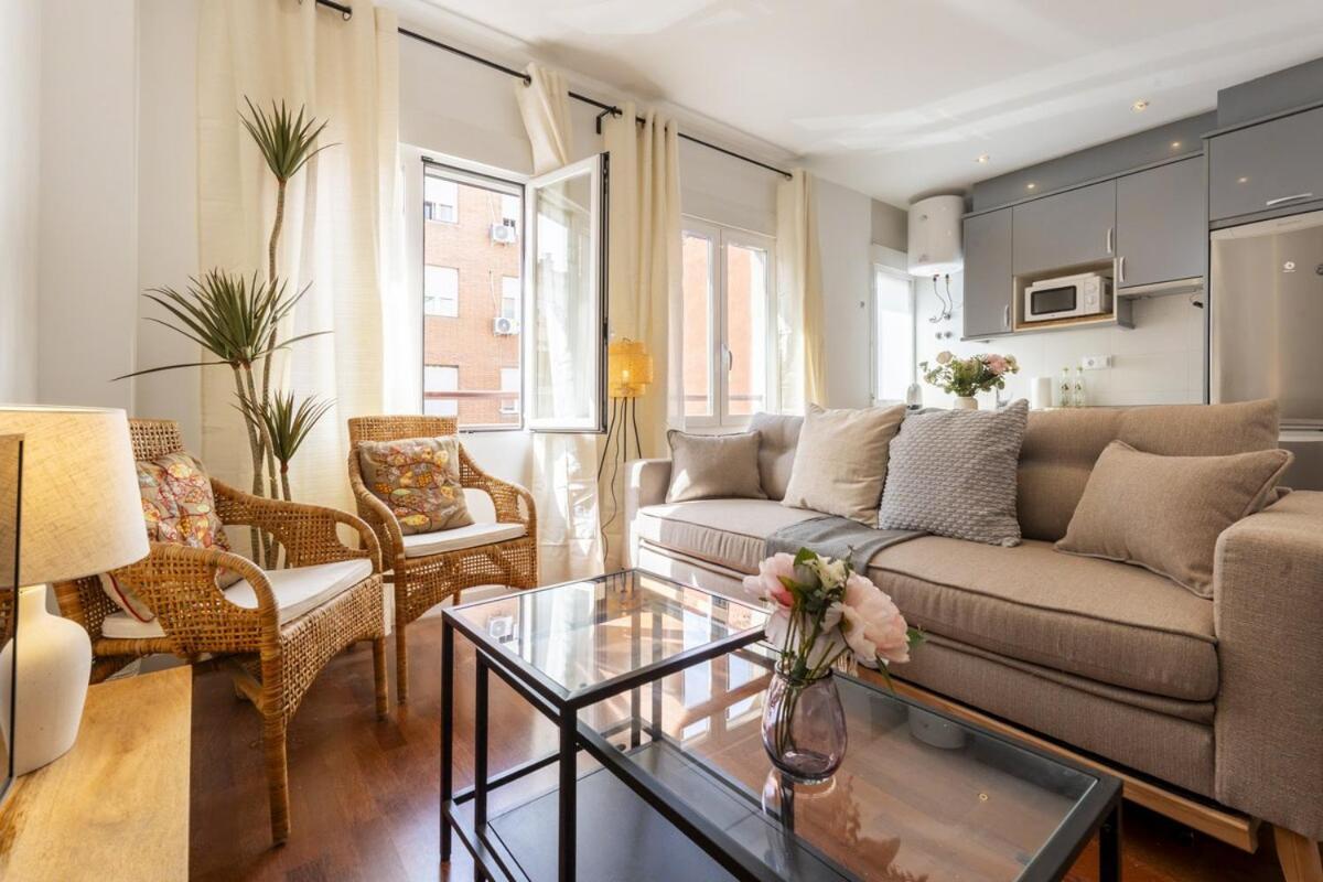 Apartment For Acogedor De 1 Temporal Mal72b